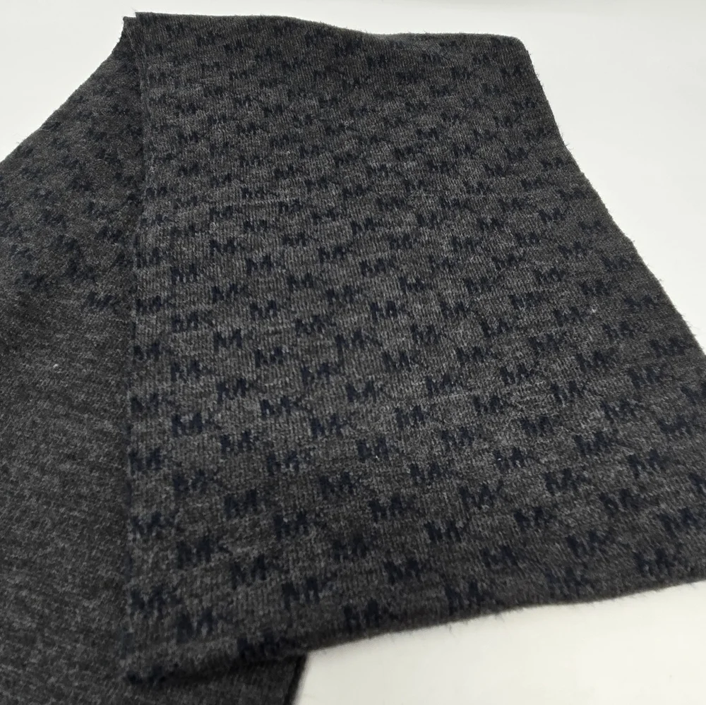 MICHAEL KORS LONG SCARF DARK GREY BLUE MK LOGO PRINT UNISEX MENSWEAR MENS OS